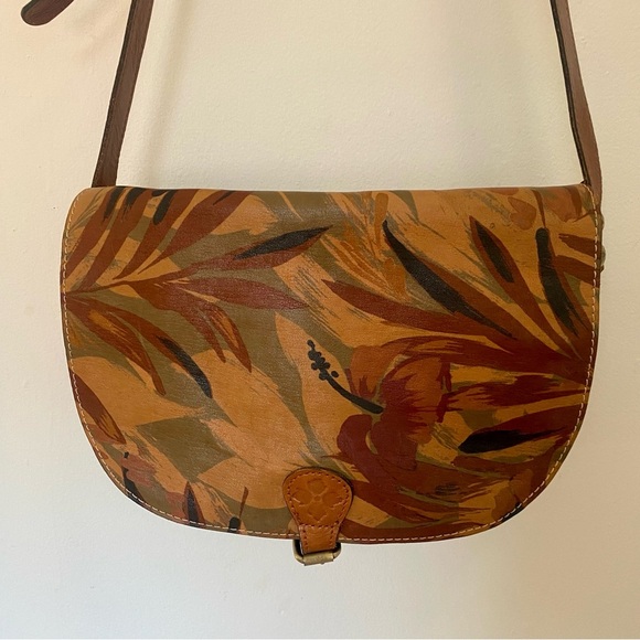 Patricia Nash ROSOLINI Leather Saddle Bag Tropical Palm Print - Picture 3 of 14